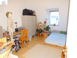 VERMIETET!Altbaucharme mitten in Bornheim! Sonnige 4 Zimmer-Maisonette direkt auf der Berger Straße