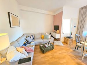 VERMIETET! Große, gemütliche 3,5 Zimmer Altbauwohnung mit Balkon – zentrale Lage Nähe TÜV Hanau