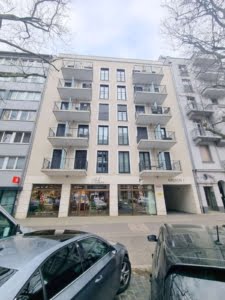 VERMIETET! Schickes 1-Zimmer Apartment (Neubau 2020) mit Balkon, Parkett, EBK – zentr. Ostend Lage