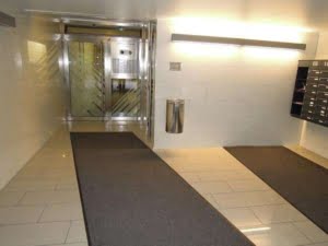 VERMIETET! Großzügiges, sonniges 1 Zimmer-Apartment mit Balkon – zentral in Offenbach
