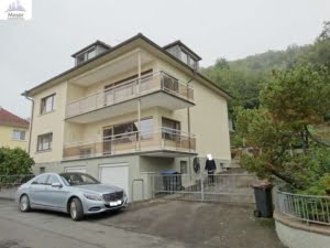 VERMIETET! Geräumige 2-Zimmerwohnung im Dachgeschoss in 3-Parteienhaus – ruhige Lage in Großheubach