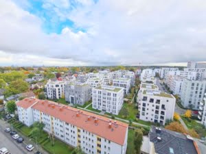 VERMIETET! Schicke 2 Zimmer Wohnung mit Balkon – Sachsenhausen + POOL+SAUNA im Haus!