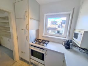 VERMIETET! Stylisch! Schicke 4 Zimmer offene Maisonette mit 2 Bädern + 2 Balkonen – Sachsenhausen