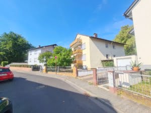 VERMIETET! Neu renoviert! 3-Zimmerwohnung mit 2 Balkonen + Wannenbad – ruhig in Bergen-Enkheim