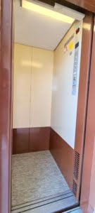 VERKAUFT! Karben-Kloppenheim: Panoramablick in großer 3 Zimmer Penthousewohnung + Einzelgarage