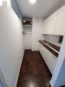 VERMIETET! Sonnige 2 Zimmer + Südbalkon inkl. Einbauküche – Sachsenhausen Südbahnhof