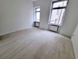 VERMIETET! Altbaucharme pur! Großzügige 2 Zimmerwohnung inkl. Wohnküche – ruhig in Rödelheim