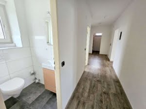 VERMIETET! Gemütliche 3 Zimmerwohnung mit großem Balkon in gepflegter Grünanlage in Bad Homburg