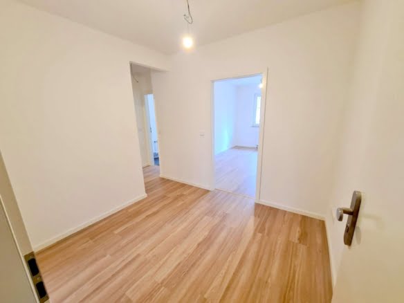 VERMIETET! Nagelneu saniert! Schick + Gemütlich! 2 Zimmerwohnung – ruhig + zentral im Ostend