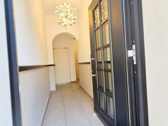 VERMIETET! Altbaucharme ! Gemütliche 2 Zimmerwohnung mit Wohnküche inkl. neuer EBK