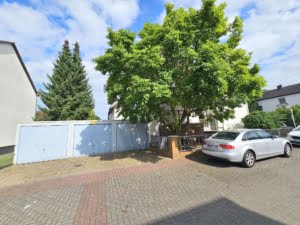 VERKAUFT! + Einzugsbereit! Große 3,5 Zimmerwhg mit Balkon plus Garage – top Lage Rumpenheim