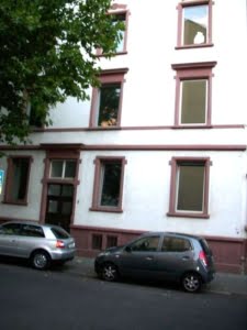VERMIETET! Altbaucharme Gemütliche + helle 3 Zimmerwohnung – ruhig und zentral Nähe Berger Str.