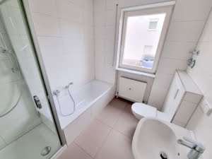 VERMIETET! Schicke 2-Zimmer Wohnung mit Terrasse – zentral in FFM-Griesheim