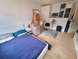 VERMIETET! Großzügige 1-Zimmerwohnung mit extra Wohnküche und Balkon – Top Lage Sachsenhausen