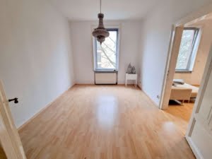 VERMIETET! Altbaucharme Gemütliche + helle 3 Zimmerwohnung – ruhig und zentral Nähe Berger Str.