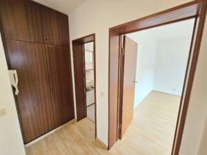 VERMIETET! Gemütliche 2-Zimmer Wohnung mit Balkon + nagelneues Bad- Top Lage Rumpenheim