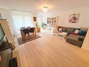 VERMIETET! Top gepflegte 2 Zimmerwohnung mit Südbalkon + TG-Platz – zentral in Oberrad