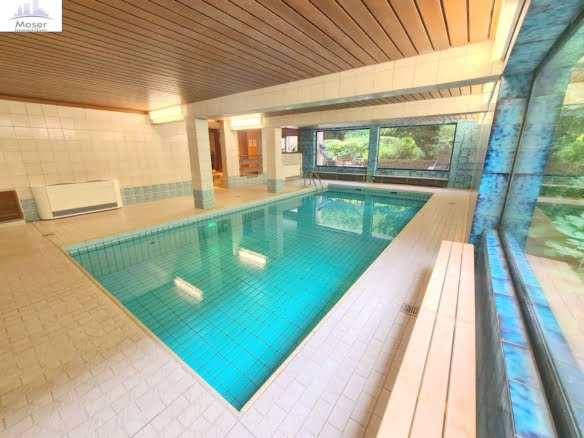 VERMIETET! sonnige 4,5 Zimmer mit Balkon – Parkett + Schwimmbad/Sauna im Haus – Niederad