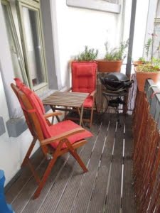Vermietet! Wow! Altbaucharme pur! 4 Zimmer + Wohnküche + Balkon- top saniert