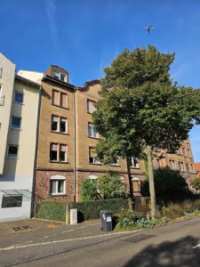 VERMIETET! Neu renoviert! Tolle 3 Zimmer Altbauwohnung mit Balkon – zentrale Lage Nähe TÜV Hanau