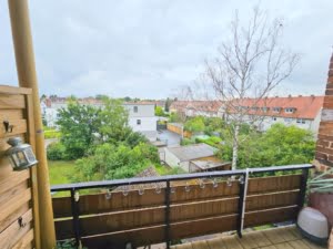 VERMIETET! Neu renoviert! Tolle 3 Zimmer Altbauwohnung mit Balkon – zentrale Lage Nähe TÜV Hanau