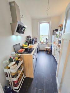VERMIETET! Neu saniert in 2022! Tolle 3 Zimmer Altbauwohnung mit Balkon – zentrale Lage Nähe TÜV Hanau