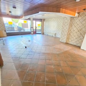VERMIETET! Attraktive Ladenfläche + Küche + Kühlhaus + Büro + Keller in zentraler Lage Bad Vilbel-Heilsberg