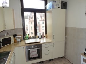 VERMIETET! Altbaucharme pur! Top Lage Bornheim auf der Berger Str.: Sonnige 3- Zimmerwohnung