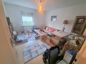 VERMIETET! Gemütliche 2 Zimmerwohnung mit Wohnküche – direkt gegenüber dem Klinikum OF