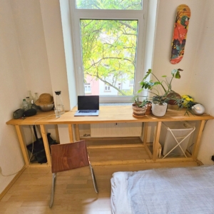 VERMIETET! Altbaucharme mitten im Leben von Alt-Sachsenhausen: Gemütliche 3 Zimmer- Altbauwohnung mit Wannenbad