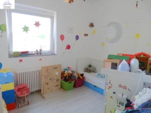 VERMIETET! Moderne + sonnige 3,5 Zimmer mit offener Küche + 2 schicke Bäder – zentral in Langen