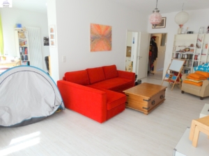 VERMIETET! Moderne + sonnige 3,5 Zimmer mit offener Küche + 2 schicke Bäder – zentral in Langen