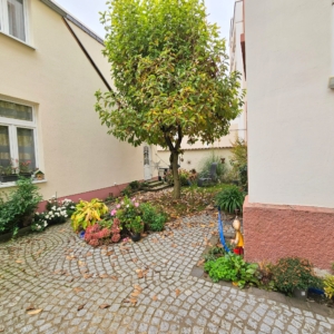 Altbaucharme Pur! Bezahlbar für 1 Person: Top gemütliche 2-Zimmer Wohnung – zentral in Oberrad