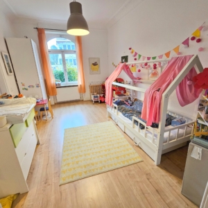 VERMIETET! Altbaucharme pur! Tolle, große 3 Zimmer Altbauwohnung mit Balkon – ruhig in Sachsenhausen