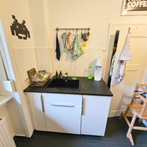 VERMIETET! Altbaucharme pur! Tolle, große 3 Zimmer Altbauwohnung mit Balkon – ruhig in Sachsenhausen