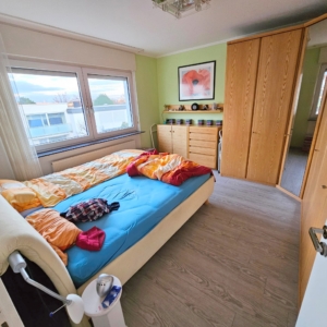 VERKAUFT! Reine Kapitalanlage! 100% Eigenkapital erforderlich wegen Nießbrauchrecht – Gepflegtes Reihenmittelhaus in guter Lage Schwalbach/Ts