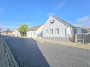 VERKAUFT! Perfekt für die Familie! Einfamilienhaus mit großem Garten – mitten in Schöneck/Büdesheim