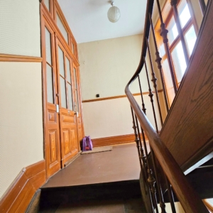 VERMIETET! WOW! Altbaucharme in Top Lage! Große 3 Zimmerwohnung mit Parkett, Kamin und Balkon in Sachsenhausen