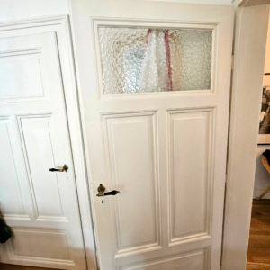 VERMIETET! WOW! Altbaucharme in Top Lage! Große 3 Zimmerwohnung mit Parkett, Kamin und Balkon in Sachsenhausen
