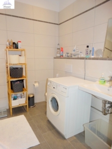 VERMIETET! Tolle 2 Zimmer Wohnung mit offener Küche inkl. Einbauküche und bodentiefen Fenstern – zentral in Langen