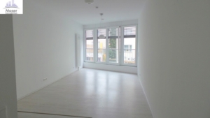 VERMIETET! Tolle 2 Zimmer Wohnung mit offener Küche inkl. Einbauküche und bodentiefen Fenstern – zentral in Langen