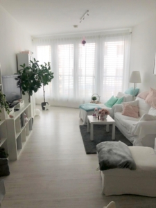 VERMIETET! Tolle 2 Zimmer Wohnung mit offener Küche inkl. Einbauküche und bodentiefen Fenstern – zentral in Langen