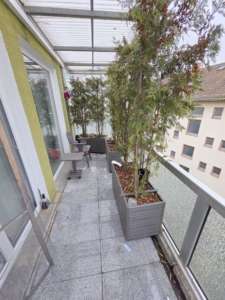 VERMIETET! Schicke + großzügige 2 Zimmerwohnung + großer Südbalkon + Klimaanlage – Ostend Grenze Bornheim