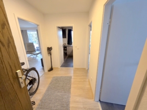 VERMIETET! Schicke + großzügige 2 Zimmerwohnung + großer Südbalkon + Klimaanlage – Ostend Grenze Bornheim
