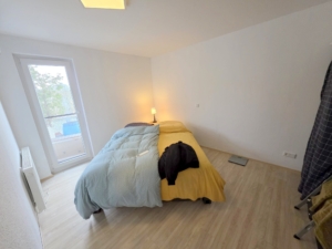 VERMIETET! Schicke + großzügige 2 Zimmerwohnung + großer Südbalkon + Klimaanlage – Ostend Grenze Bornheim