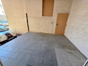 VERMIETET! PROVISIONSFREI! Attraktive 3 Büroräume + Balkon + 1 KFZ-Stellplatz in zentraler Ostend- Lage