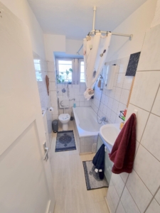 VERMIETET! Gemütliche 2 Zimmerwohnung im Hochparterre – zentrale Lage – direkt gegenüber dem Klinikum Offenbach
