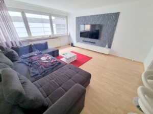 VERMIETET! Großzügige 1-Zimmer Wohnung – kompl. Möblierung geschenkt – mitten in der Offenbacher Fußgängerzone