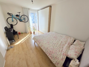 VERMIETET! Top Westendlage! Gemütliche 2 Zimmerwohnung mit kleinem Balkon + Einbauküche im 4. OG ohne! Aufzug