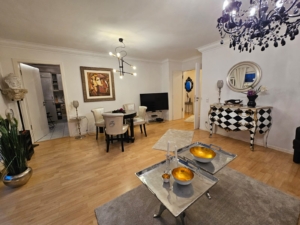 VERMIETET! Top Westend Lage! Charmant + Elegant! Voll möblierte 2 Zimmerwohnung mit 2 Balkonen